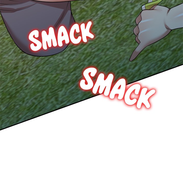 Hottie Hits the Green chapter 12 page 93