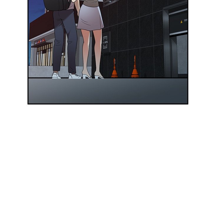Hottie Hits the Green chapter 22 page 23