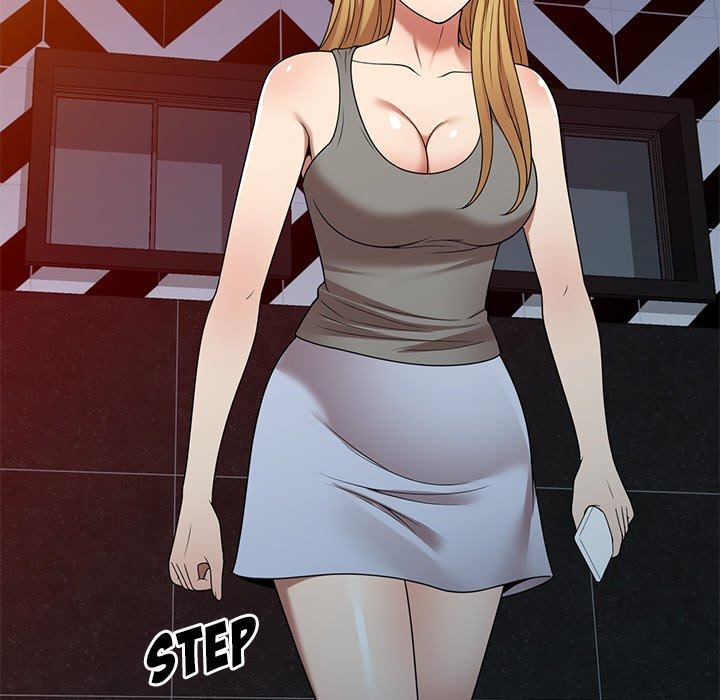 Hottie Hits the Green chapter 22 page 135