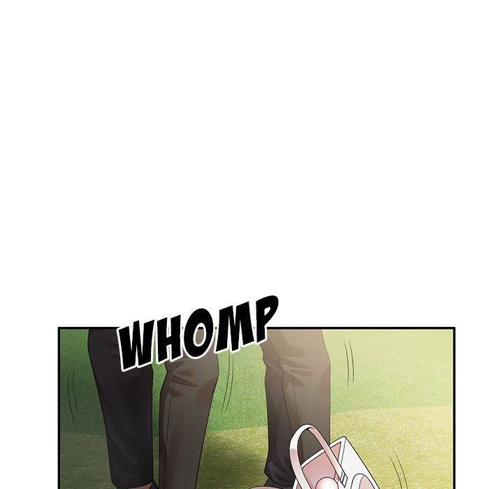 Hottie Hits the Green chapter 4 page 82