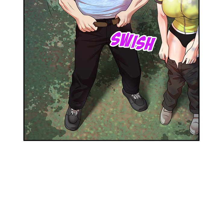 Hottie Hits the Green chapter 4 page 122