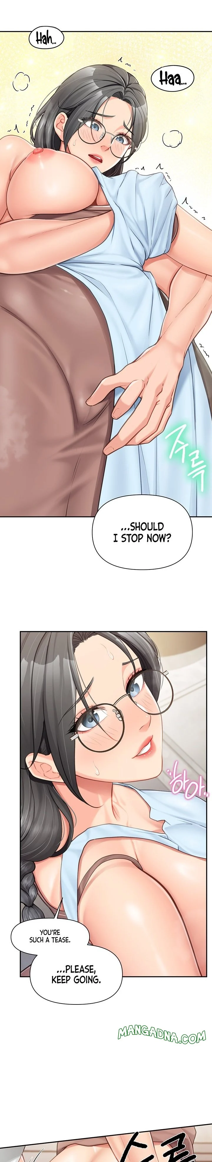 I’m the Only Man on the Military Base chapter 24 page 17