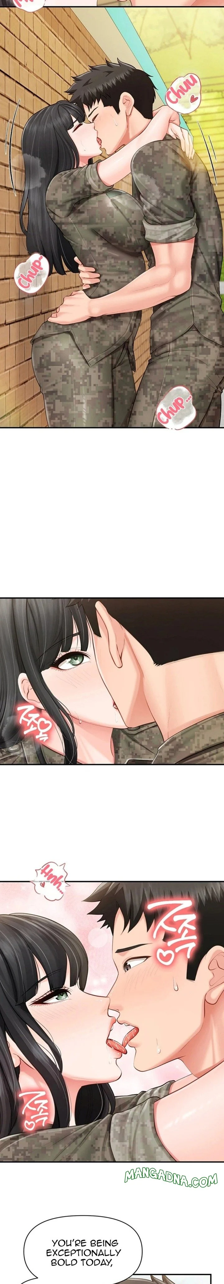 I’m the Only Man on the Military Base chapter 63 page 2